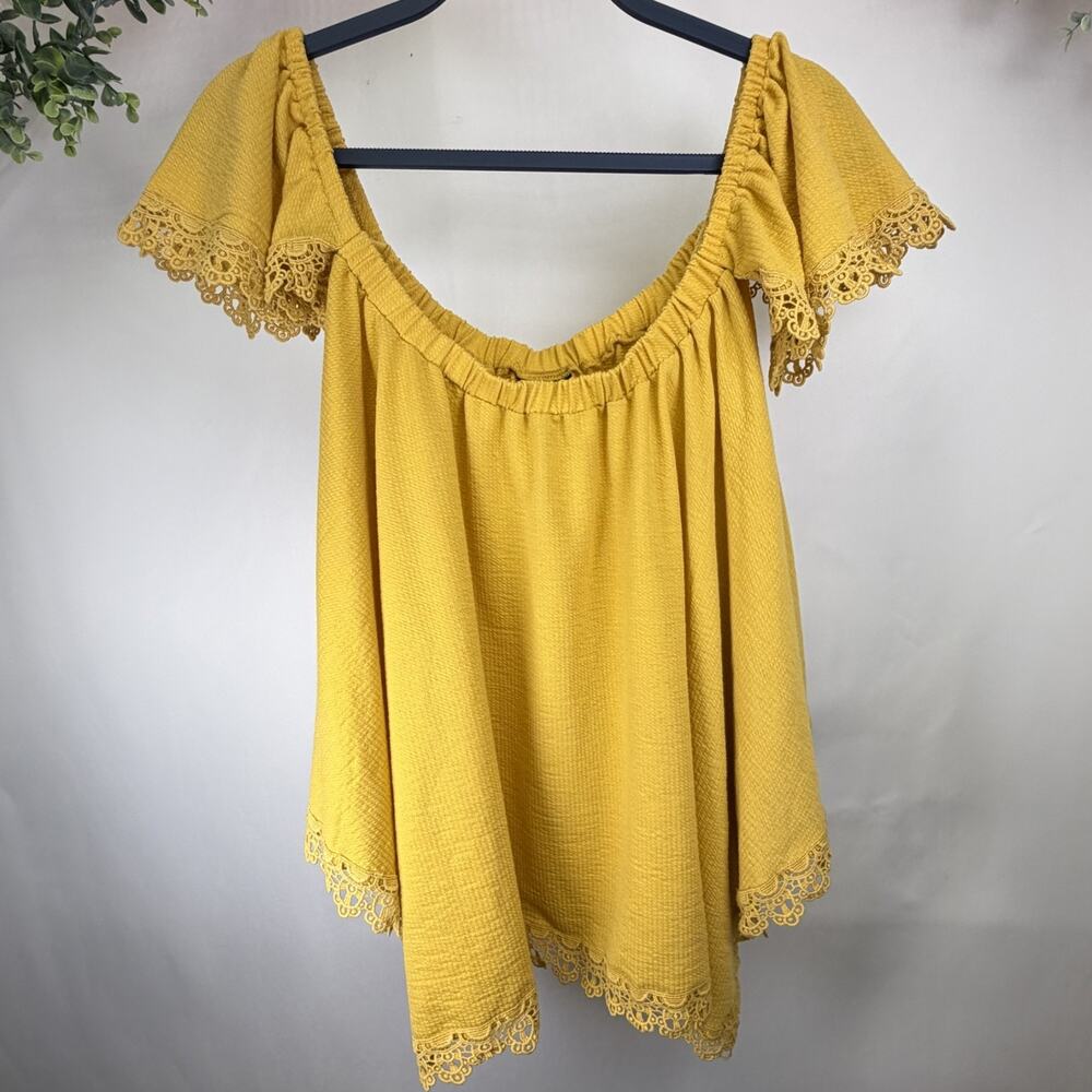 Daytrip Buckle Off The Shoulder Yellow Size Medium Women's Blouse